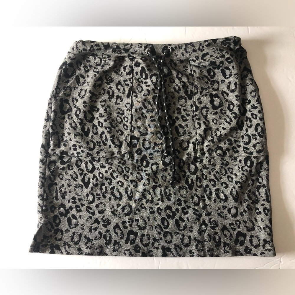 Sundry Gray Black Leopard Sunday Skirt Size 0 XS